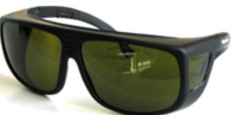 Safety eyewear for infrared and green laser