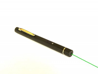 Puntatore laser verde con fuoco regolabile